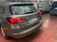 Usado Opel Astra Edition 105 CV (77 kW) 2021 Gris / plata Familiar