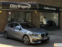 Usado BMW 118 Comfort Edition 150 CV (110 kW) 2022 Gris / plata Berlina
