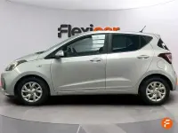 Usado Hyundai i10 66 CV (48 kW) 2017 Gris Utilitario