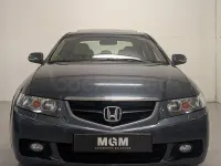 Usado Honda Accord Executive 190 CV (139 kW) 2005 Gris / plata Berlina