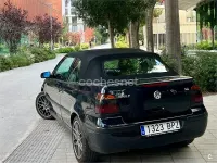 Usado VW Golf Cabriolet Highline 115 CV (84 kW) 2001 Azul Descapotable
