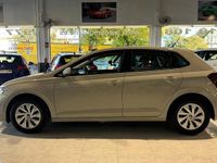 Usado VW Polo Advance 95 CV (69 kW) 2022 Gris Utilitario