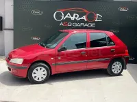 Usado Peugeot 106 60 CV (44 kW) 2001 Granate Utilitario