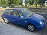 Usado VW Polo Trendline 75 CV (55 kW) 2004 Azul Utilitario