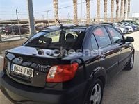 Usado Kia Rio EX 110 CV (80 kW) 2006 Negro Berlina