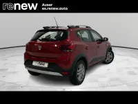 Usado Dacia Sandero Comfort 91 CV (66 kW) 2022 Rojo Berlina