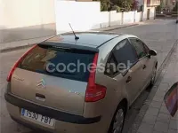 Usado Citroën C4 90 CV (66 kW) 2006 Beige Berlina