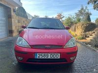 Usado Ford Focus Trend 115 CV (84 kW) 2004 Rojo Berlina