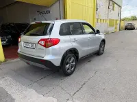 Usado Suzuki Vitara GLX 120 CV (88 kW) 2016 Gris / plata SUV