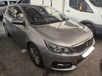 Usado Peugeot 308 Active 130 CV (95 kW) 2021 Gris / plata Berlina