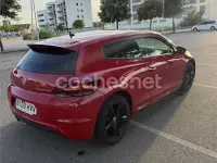 Usado VW Scirocco R-line 140 CV (102 kW) 2014 Rojo Coupe