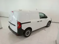 Usado Renault Kangoo 95 CV (69 kW) 2023 Blanco Monovolumen
