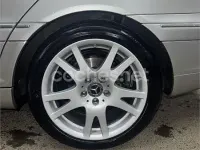Usado Mercedes C220 Classic 125 CV (91 kW) 2001 Gris / plata Berlina
