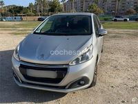 Usado Peugeot 208 Style 82 CV (60 kW) 2018 Gris / plata Utilitario