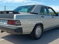 Usado Mercedes 190 160 CV (117 kW) 1987 Gris / plata Berlina