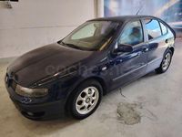 Usado Seat Leon Sport 110 CV (80 kW) 2001 Azul Utilitario