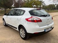 Usado Renault Mégane Intens 115 CV (84 kW) 2014 Blanco Berlina