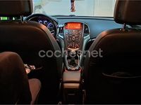 Usado Opel Astra Cosmo 125 CV (91 kW) 2010 Negro Berlina