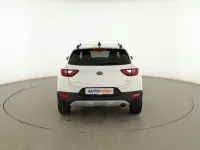 Usado Kia Stonic 120 CV (88 kW) 2020 Blanco SUV