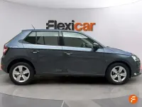 Usado Skoda Fabia Ambition 75 CV (55 kW) 2019 Gris Utilitario