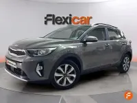 Usado Kia Stonic 120 CV (88 kW) 2022 Gris SUV