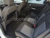 Usado Ford S-MAX Trend 115 CV (84 kW) 2013 Blanco Monovolumen
