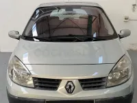 Usado Renault Scénic Expression 120 CV (88 kW) 2004 Blanco Monovolumen
