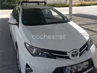 Usado Toyota Auris Hybrid Advance 136 CV (100 kW) 2013 Blanco Familiar