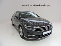 Usado VW Passat Executive 120 CV (88 kW) 2020 Gris / plata Berlina