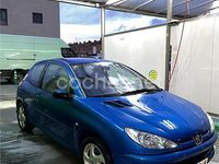 Usado Peugeot 206 90 CV (66 kW) 2005 Azul Berlina