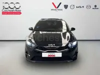 Usado Kia Ceed Style 100 CV (73 kW) 2025 Negro Utilitario
