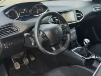 Usado Peugeot 308 Style 120 CV (88 kW) 2016 Blanco Familiar