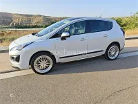Usado Peugeot 3008 Allure 115 CV (84 kW) 2014 Blanco Familiar