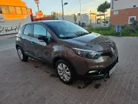 Usado Renault Captur Intens 90 CV (66 kW) 2016 Beige SUV