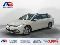 Usado VW Golf VIII Life 110 CV (80 kW) 2021 Blanco Familiar
