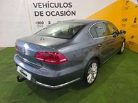 Usado VW Passat Highline 140 CV (102 kW) 2012 Gris / plata Berlina