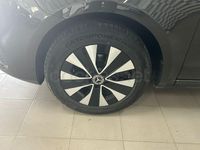 Usado Mercedes V220 Avantgarde 163 CV (119 kW) 2024 Negro Monovolumen