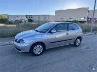 Usado Seat Ibiza Stella 75 CV (55 kW) 2002 Gris / plata Utilitario