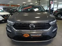 Usado VW T-Roc Advance 150 CV (110 kW) 2022 Gris / plata SUV