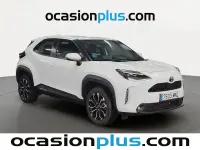 Usado Toyota Yaris Hybrid Active 116 CV (85 kW) 2024 Blanco Pickup/Camioneta