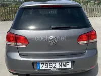 Usado VW Golf VII Advance 105 CV (77 kW) 2012 Gris / plata Berlina