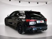 Usado Audi RS3 Ambiente 400 CV (294 kW) 2022 Negro Berlina