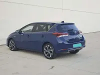 Usado Toyota Auris Hybrid Business Edition 136 CV (100 kW) 2016 Azul Utilitario