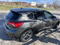 Usado Ford Focus ST-Line 120 CV (88 kW) 2018 Gris / plata Berlina