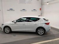 Usado Seat Leon Style 115 CV (84 kW) 2021 Blanco Berlina