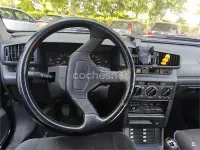 Usado Peugeot 405 125 CV (91 kW) 1992 Negro Berlina