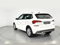 Usado Skoda Kamiq 110 CV (80 kW) 2022 Blanco SUV