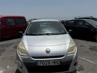 Usado Renault Clio II 75 CV (55 kW) 2011 Blanco Berlina