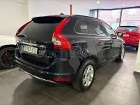 Usado Volvo XC60 Momentum 150 CV (110 kW) 2018 Azul SUV