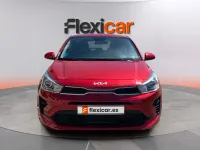 Usado Kia Rio 101 CV (74 kW) 2021 Rojo Berlina